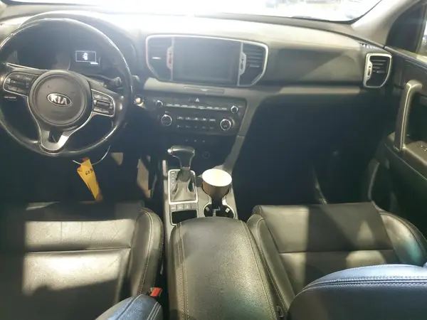 KNDPNCAC7J7359218 2018 KIA SPORTAGE - Image 8