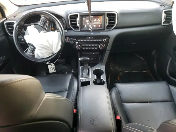 KNDPNCAC7J7373748 2018 KIA SPORTAGE - Image 8