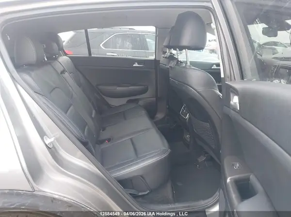 KNDPNCAC7J7376875 2018 KIA SPORTAGE - Image 8