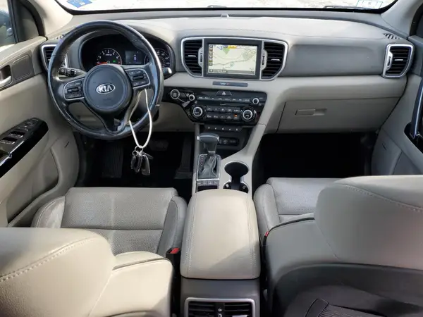 KNDPNCAC7J7380571 2018 KIA SPORTAGE - Image 8