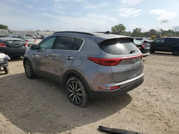 KNDPNCAC7J7397290 2018 KIA SPORTAGE - Image 2