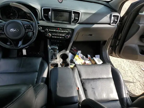 KNDPNCAC7J7397290 2018 KIA SPORTAGE - Image 8