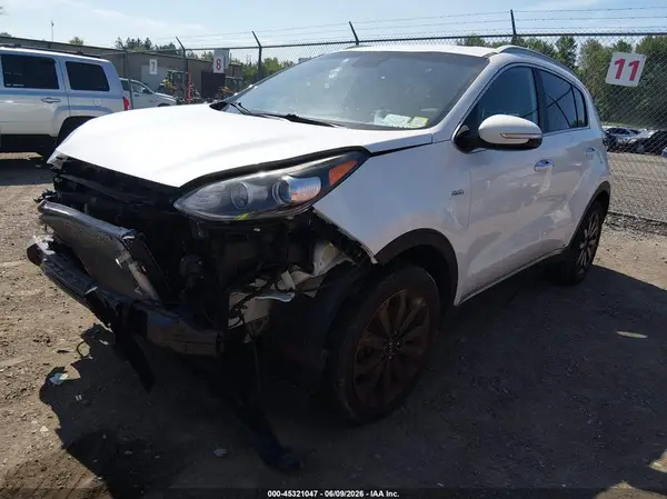 KNDPNCAC7J7397659 2018 KIA SPORTAGE - Image 2