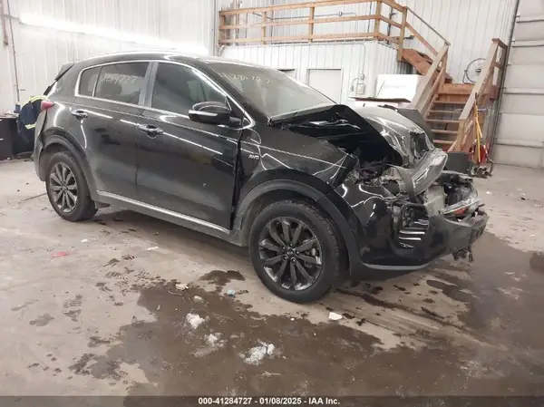 KNDPNCAC7J7410703 2018 KIA SPORTAGE - Image 1