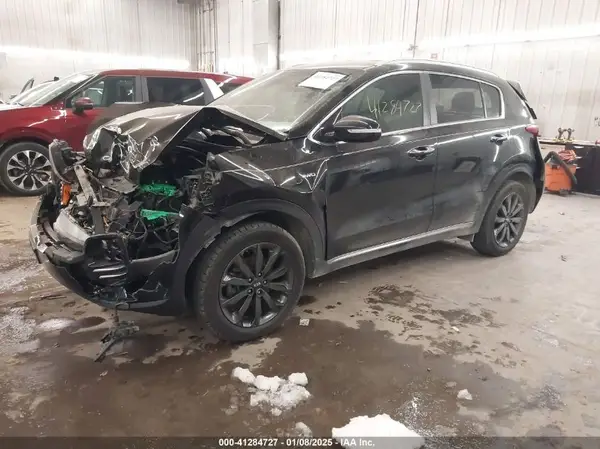 KNDPNCAC7J7410703 2018 KIA SPORTAGE - Image 2