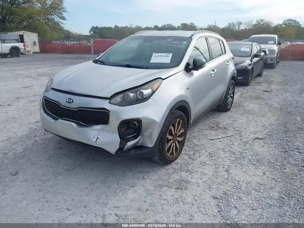 KNDPNCAC7J7487393 2018 KIA SPORTAGE - Image 2