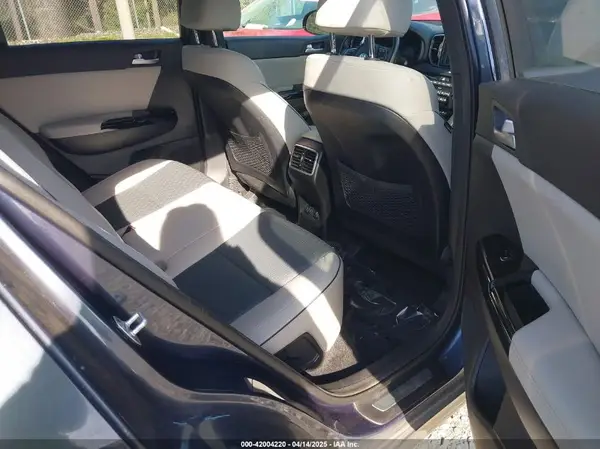 KNDPNCAC7K7615908 2019 KIA SPORTAGE - Image 8