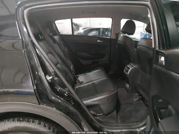KNDPNCAC7M7897955 2021 KIA SPORTAGE - Image 8