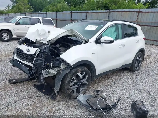 KNDPNCAC7N7981212 2022 KIA SPORTAGE - Image 2