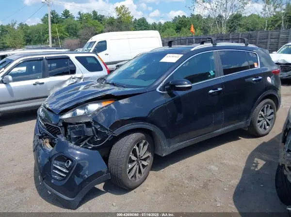KNDPNCAC8H7032174 2017 KIA SPORTAGE - Image 2