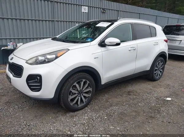 KNDPNCAC8H7055860 2017 KIA SPORTAGE - Image 2