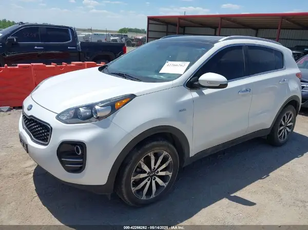 KNDPNCAC8H7059438 2017 KIA SPORTAGE - Image 2