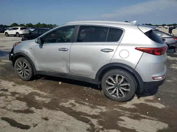 KNDPNCAC8H7070584 2017 KIA SPORTAGE - Image 2