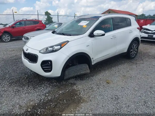 KNDPNCAC8H7084632 2017 KIA SPORTAGE - Image 2
