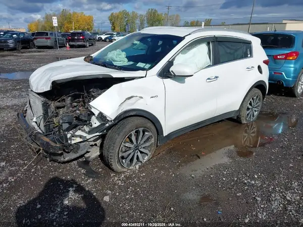 KNDPNCAC8H7142335 2017 KIA SPORTAGE - Image 2