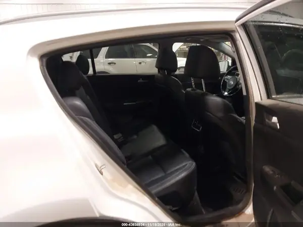 KNDPNCAC8H7150645 2017 KIA SPORTAGE - Image 8