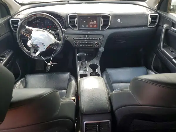 KNDPNCAC8H7187730 2017 KIA SPORTAGE - Image 8