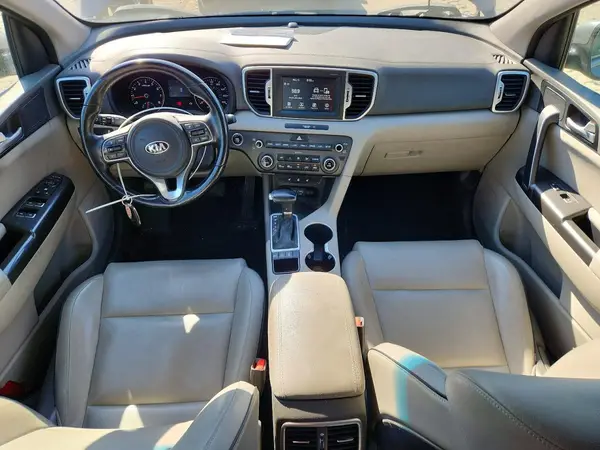KNDPNCAC8H7216272 2017 KIA SPORTAGE - Image 8