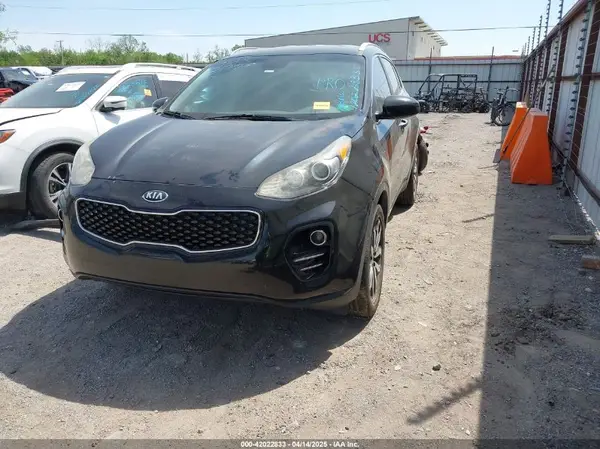 KNDPNCAC8H7264421 2017 KIA SPORTAGE - Image 2