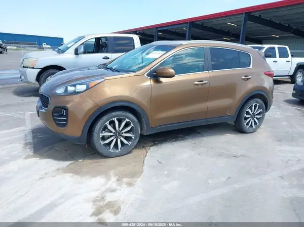 KNDPNCAC8H7264788 2017 KIA SPORTAGE - Image 2