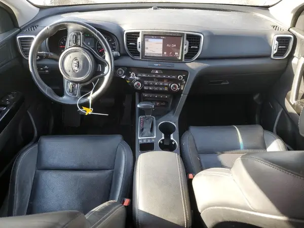 KNDPNCAC8J7302414 2018 KIA SPORTAGE - Image 8