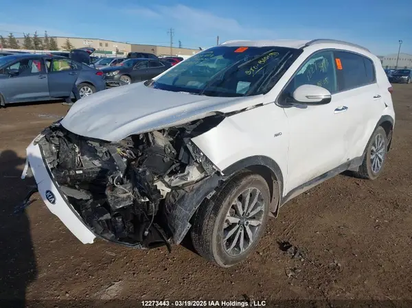 KNDPNCAC8J7313946 2018 KIA SPORTAGE - Image 2