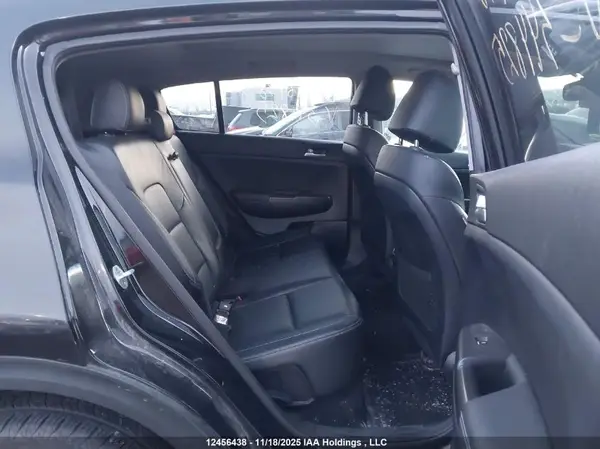 KNDPNCAC8J7344825 2018 KIA SPORTAGE - Image 8