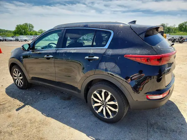 KNDPNCAC8J7355694 2018 KIA SPORTAGE - Image 2