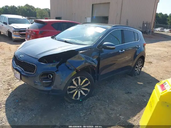 KNDPNCAC8J7390445 2018 KIA SPORTAGE - Image 2