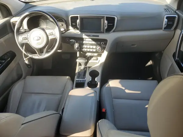 KNDPNCAC8J7406630 2018 KIA SPORTAGE - Image 8