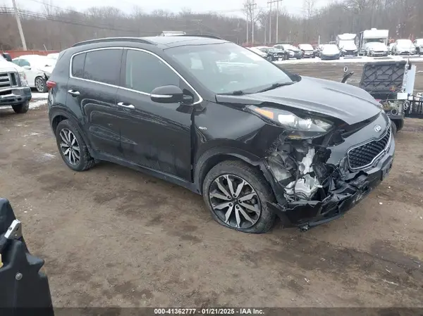 KNDPNCAC8J7412976 2018 KIA SPORTAGE - Image 1