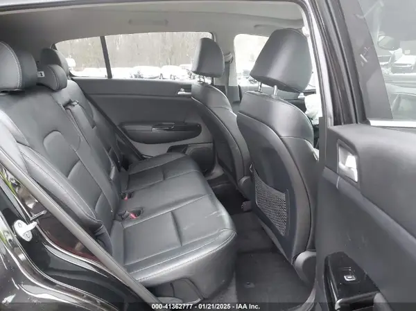 KNDPNCAC8J7412976 2018 KIA SPORTAGE - Image 8