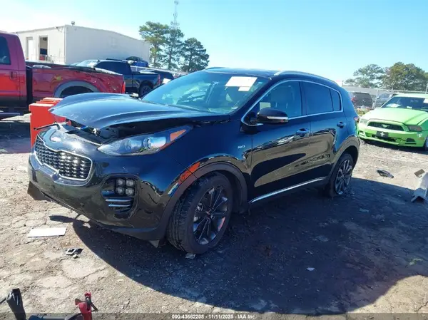 KNDPNCAC8J7441846 2018 KIA SPORTAGE - Image 2