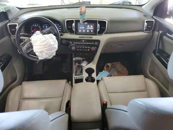 KNDPNCAC8K7564323 2019 KIA SPORTAGE - Image 8