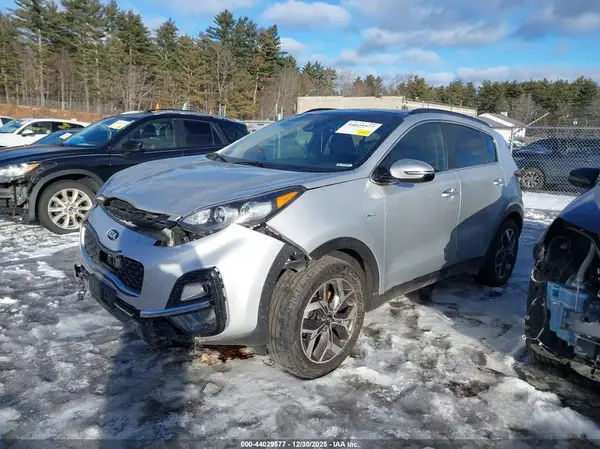 KNDPNCAC8M7917579 2021 KIA SPORTAGE - Image 2