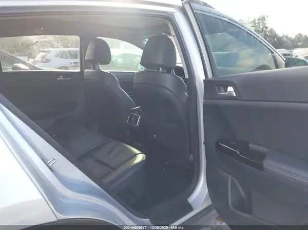 KNDPNCAC8M7917579 2021 KIA SPORTAGE - Image 8