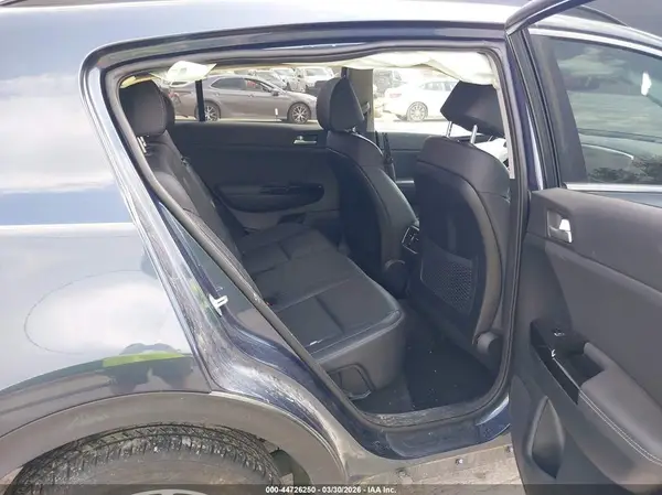 KNDPNCAC8N7003446 2022 KIA SPORTAGE - Image 8