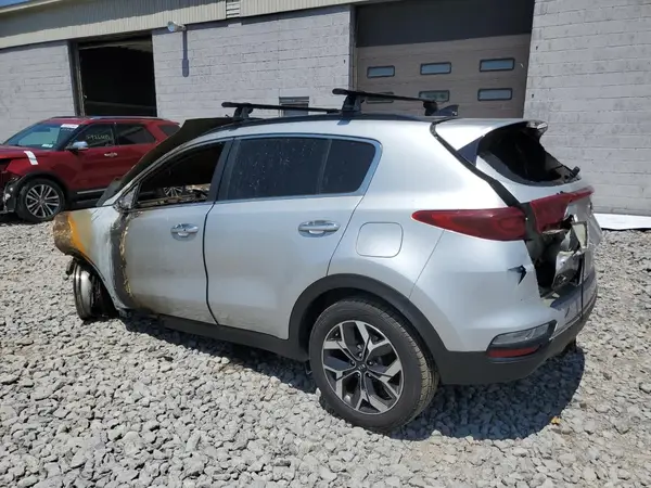 KNDPNCAC8N7950826 2022 KIA SPORTAGE - Image 2