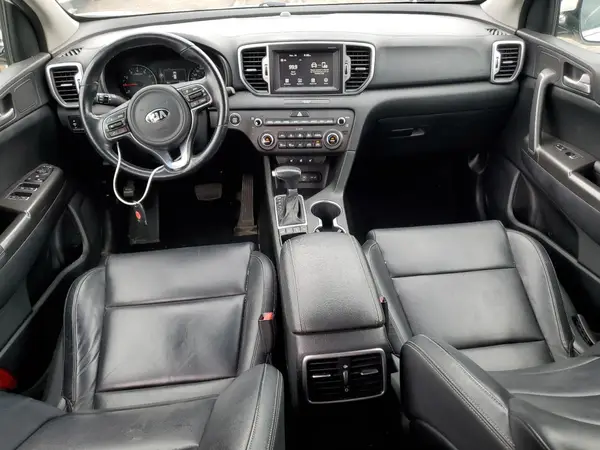 KNDPNCAC9H7045516 2017 KIA SPORTAGE - Image 8