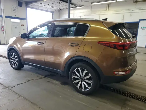 KNDPNCAC9H7052983 2017 KIA SPORTAGE - Image 2