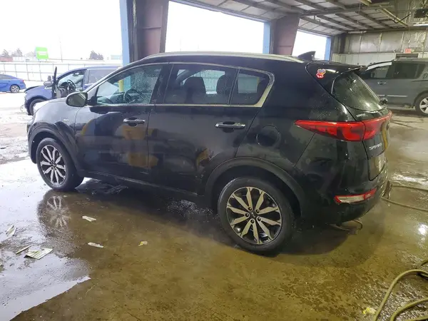 KNDPNCAC9H7069069 2017 KIA SPORTAGE - Image 2