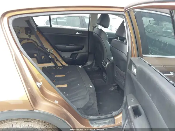 KNDPNCAC9H7071999 2017 KIA SPORTAGE - Image 8