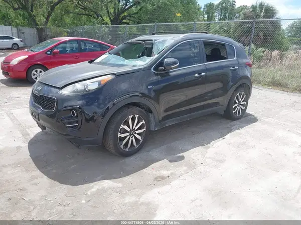 KNDPNCAC9H7072618 2017 KIA SPORTAGE - Image 2