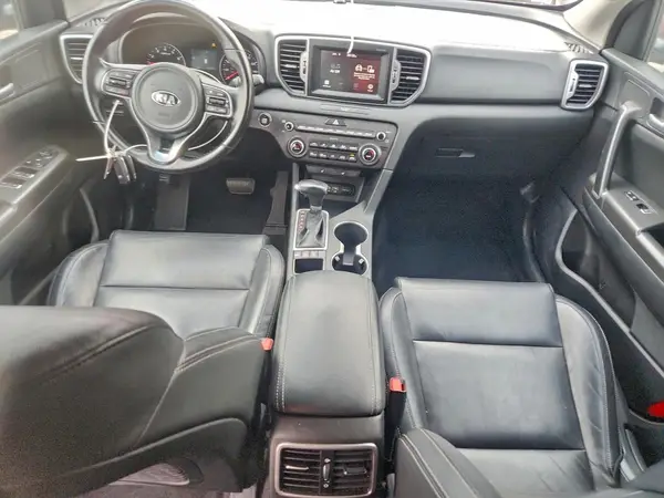 KNDPNCAC9H7090150 2017 KIA SPORTAGE - Image 8