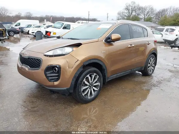 KNDPNCAC9H7107318 2017 KIA SPORTAGE - Image 2