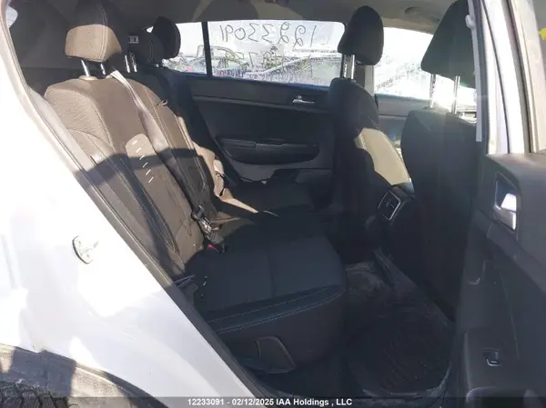 KNDPNCAC9H7112759 2017 KIA SPORTAGE - Image 8