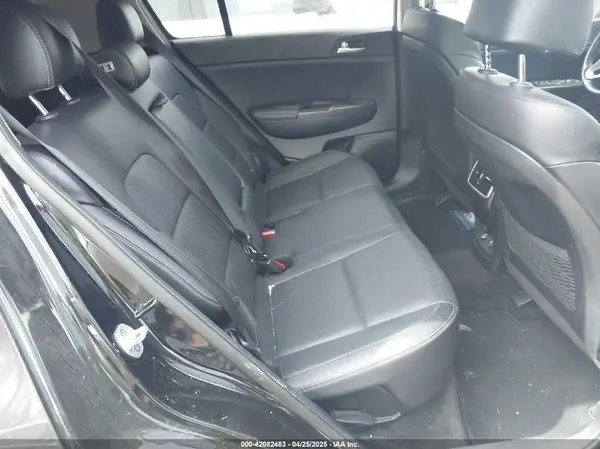KNDPNCAC9H7152016 2017 KIA SPORTAGE - Image 8