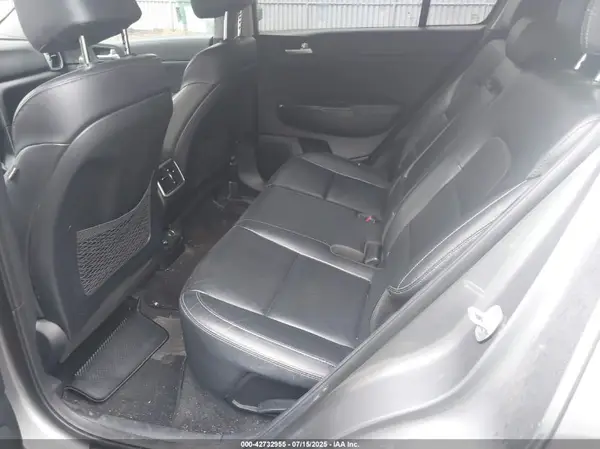 KNDPNCAC9H7181810 2017 KIA SPORTAGE - Image 8
