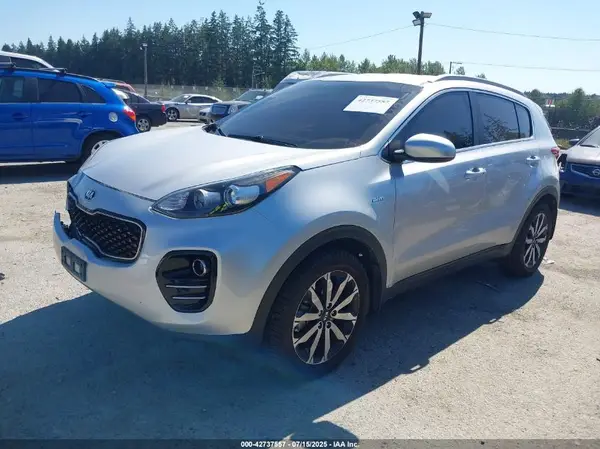 KNDPNCAC9H7226986 2017 KIA SPORTAGE - Image 2