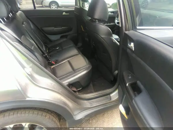 KNDPNCAC9H7229466 2017 KIA SPORTAGE - Image 8